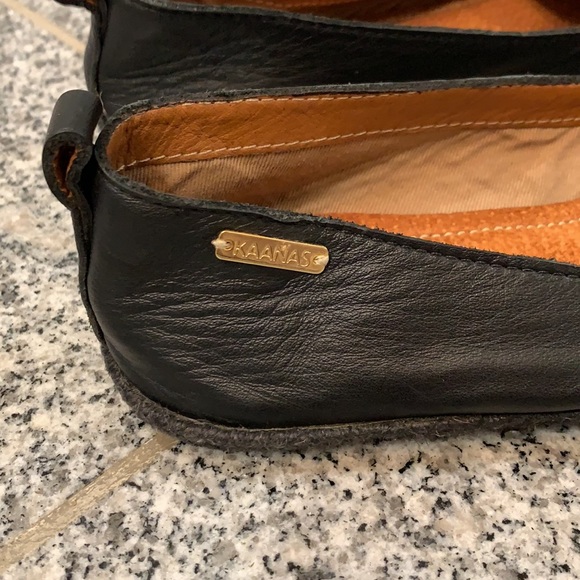 Kaanas Leather and Leopard flats - Picture 3 of 3